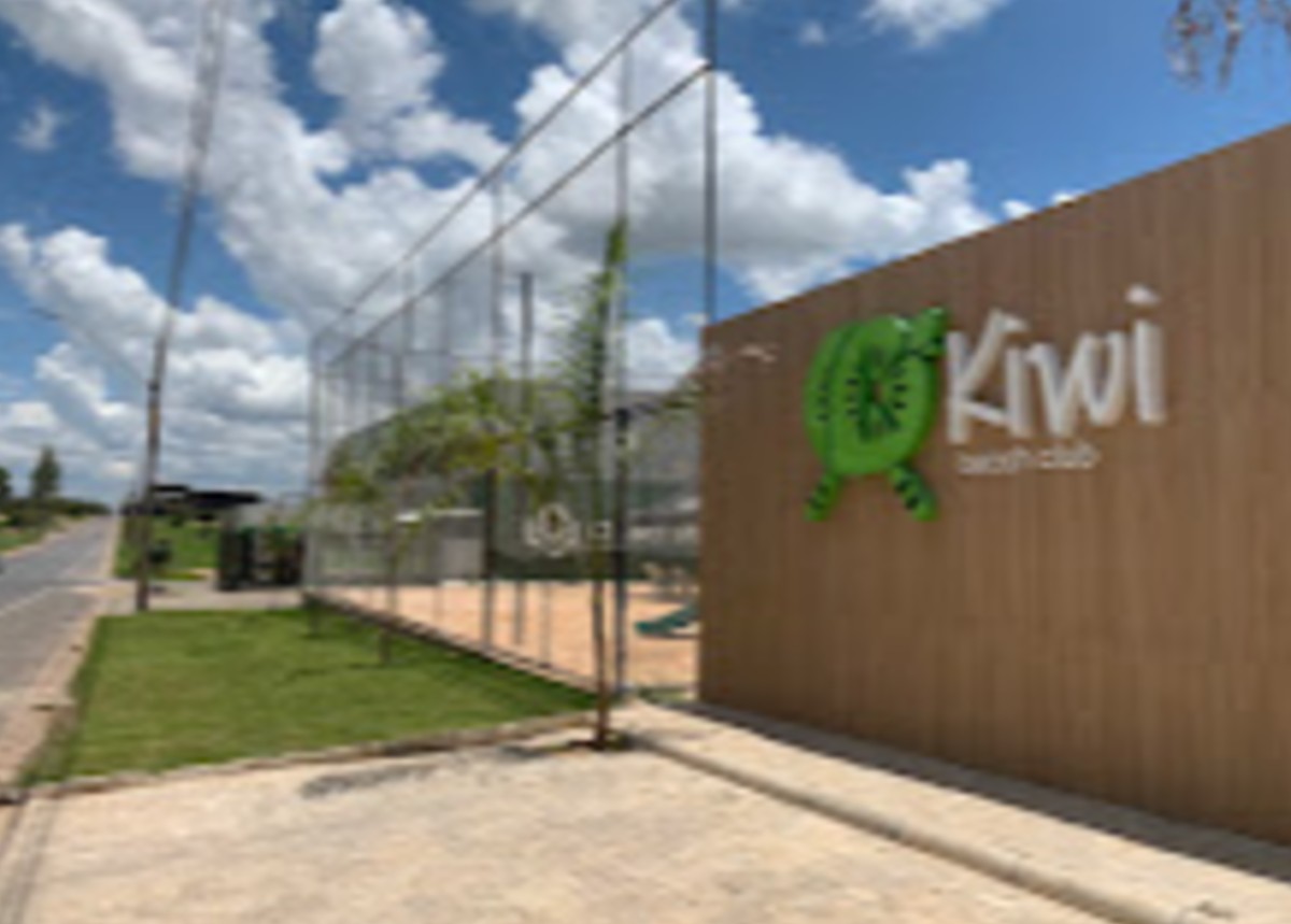 Kiwi Beach Club